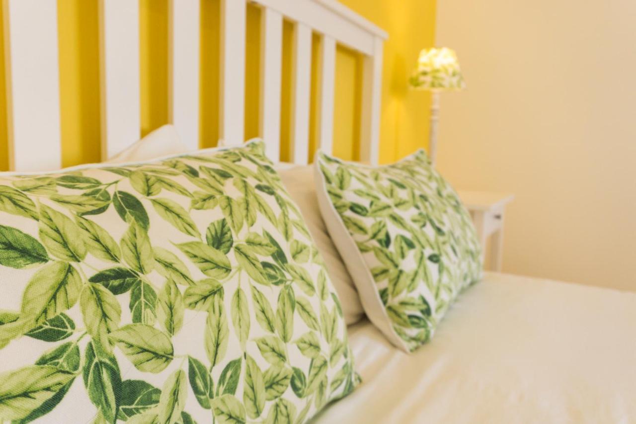 Lalitana Townhouse Hotel Lagos Ngoại thất bức ảnh